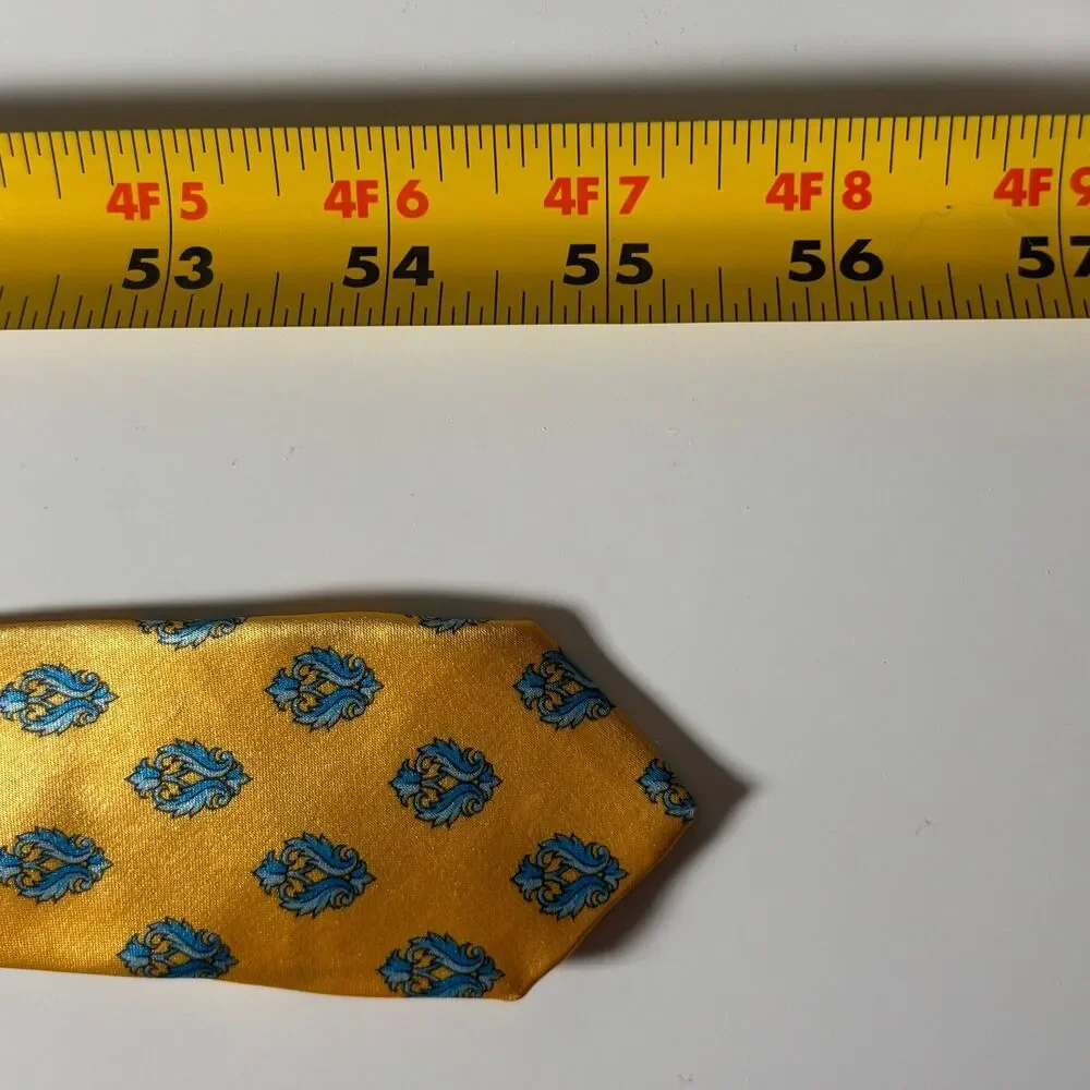 Gianni Versace Vintage Neck Tie Yellow Gold Medallion Logo Pattern